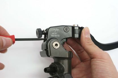 VRC Master cylinder - variable lever ratio